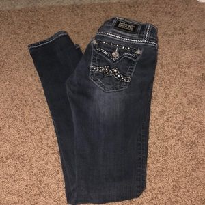 MISS ME SKINNY JEANS SIZE 27x31
